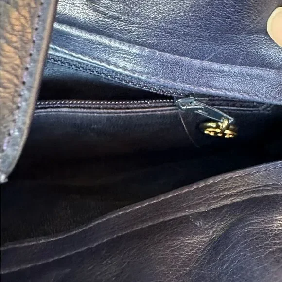 Chanel canvas and leather bag - Picture 15 of 16